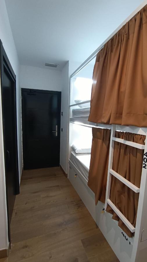 Vad Hostel Alicante - Youth Hostel Age Limit 18-49 Екстер'єр фото